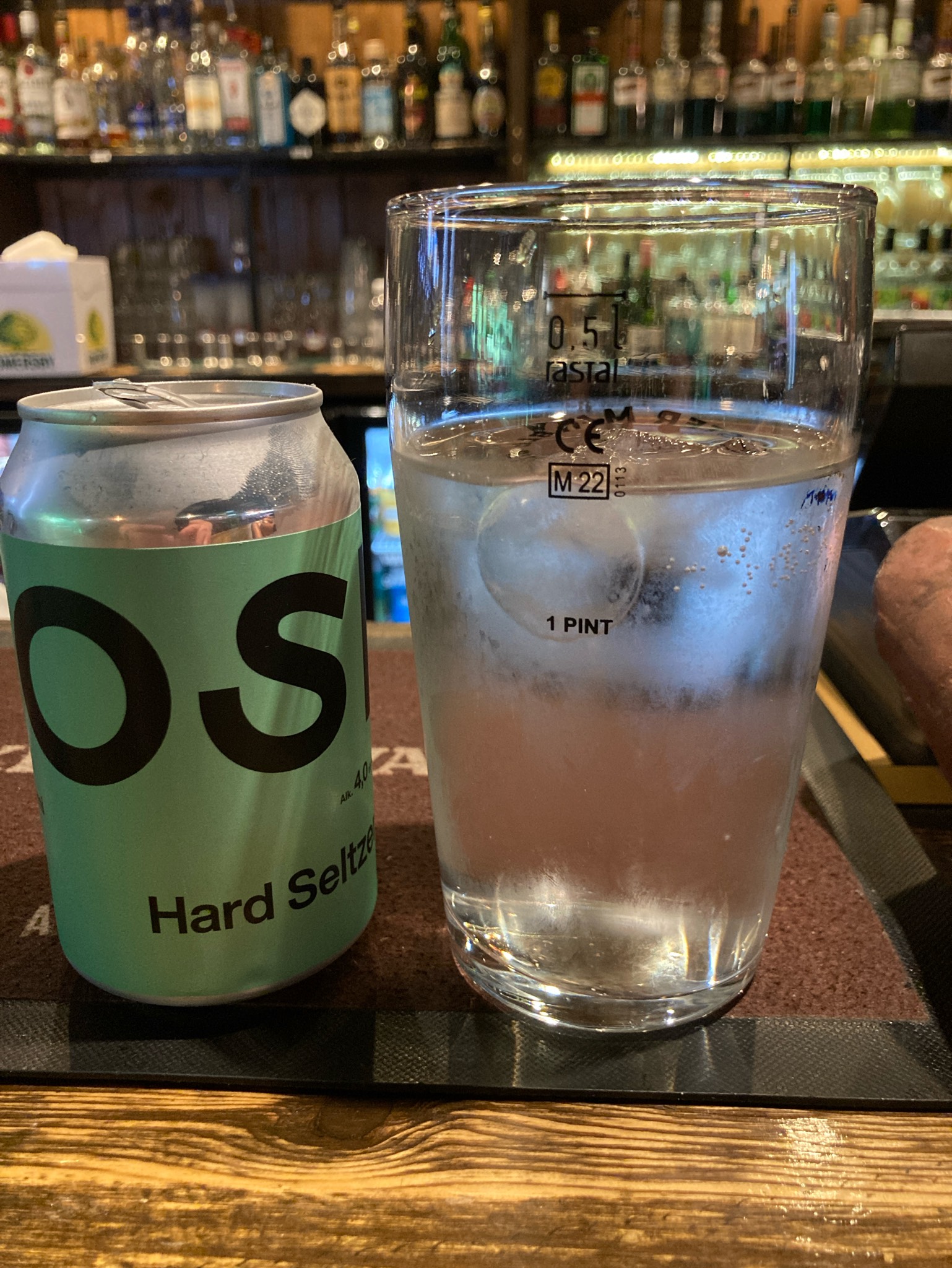 Tosi Hard Seltzer: Omena + Timjami, Finland
