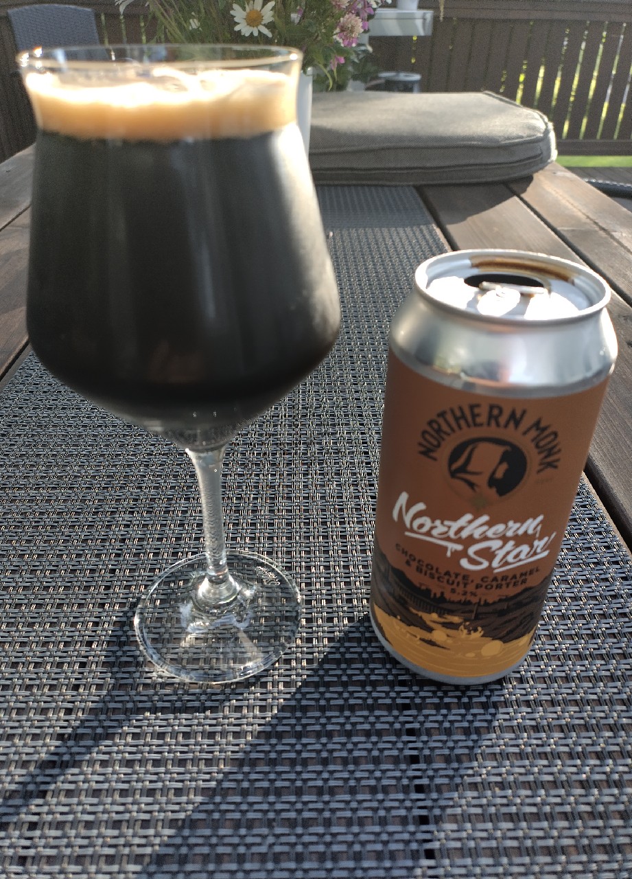 Northern Star: Chocolate, Caramel & Biscuit Porter, England