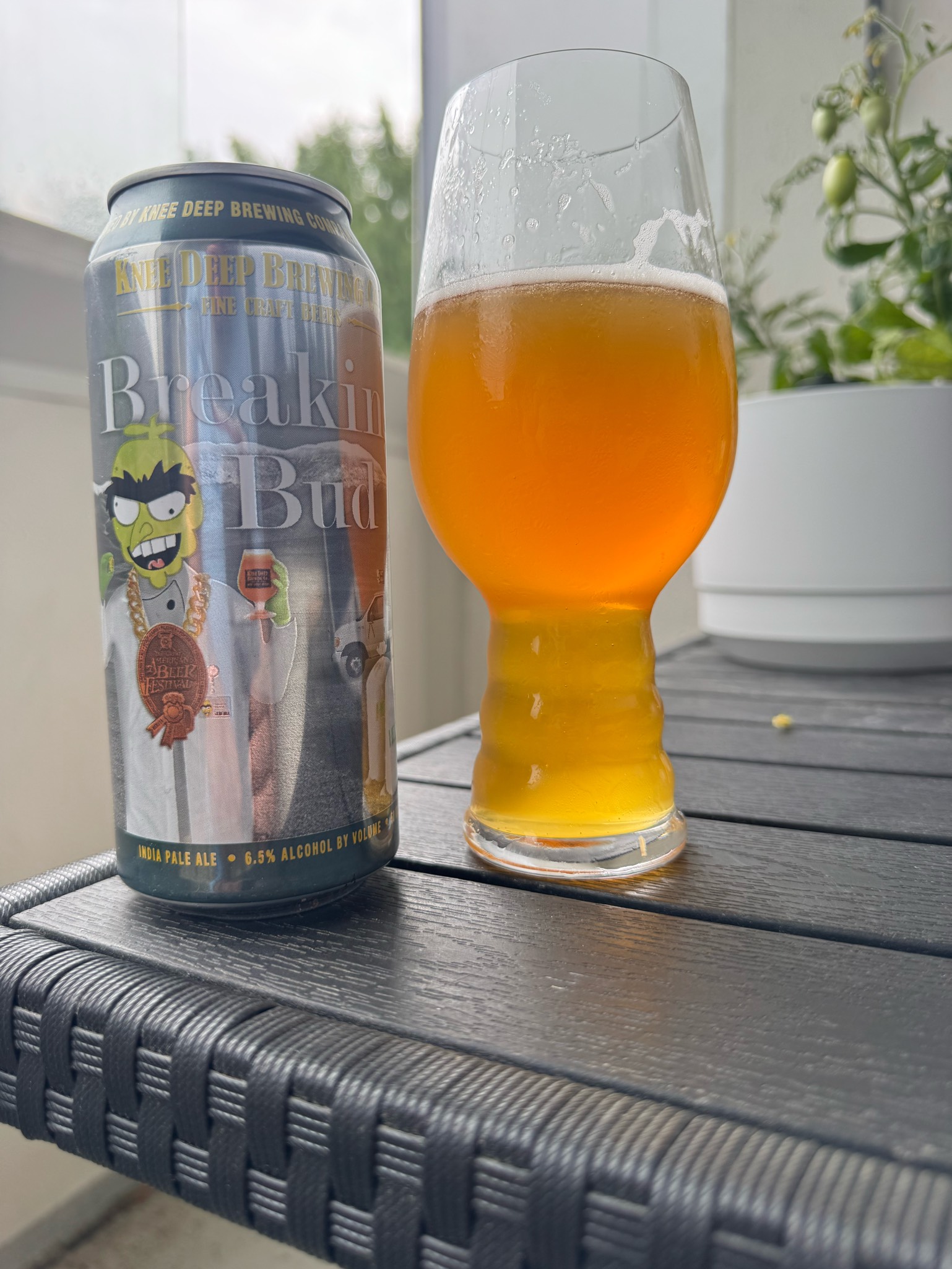 Breaking Bud, Knee Deep Brewing Company