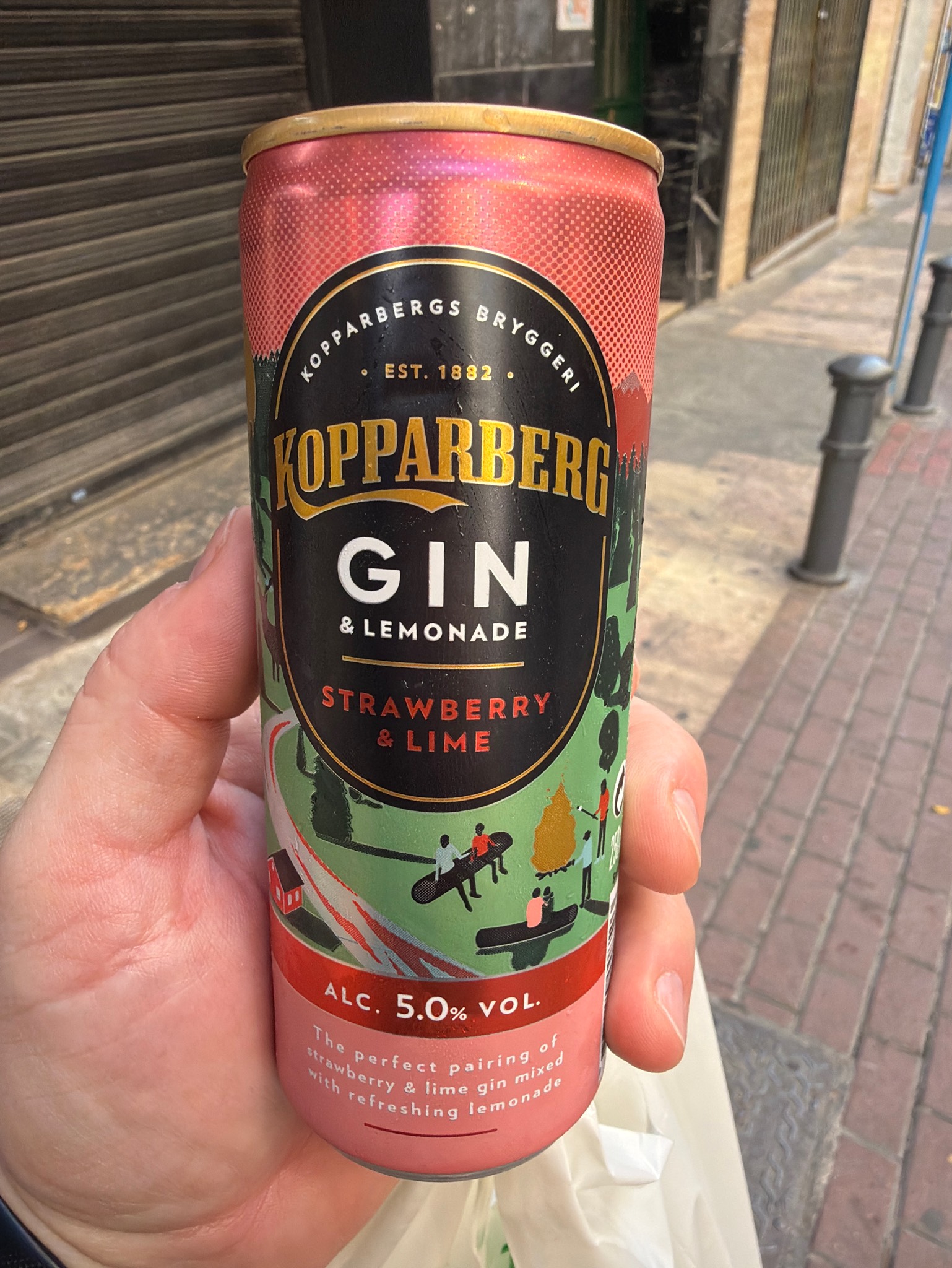 Kopparberg Gin & Lemonade - Strawberry & Lime, Sweden