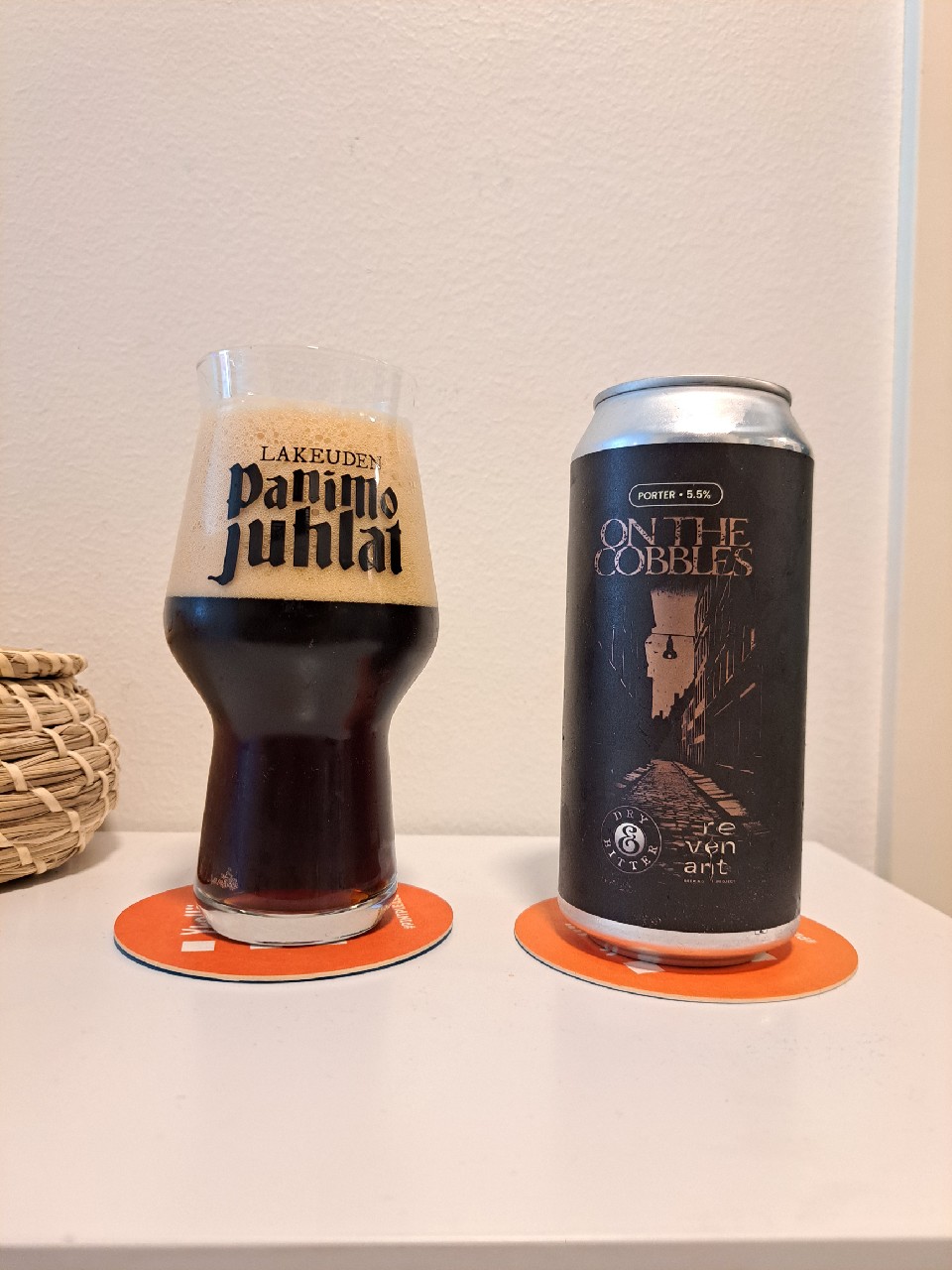 On the Cobbles, Dry & Bitter Brewing Company