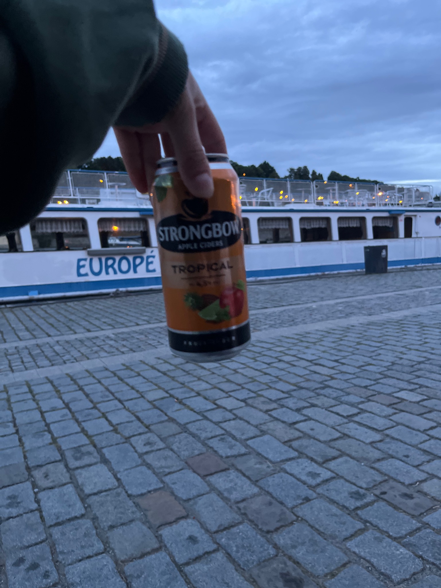 Strongbow Tropical Cider, Bulmers Cider (Heineken)