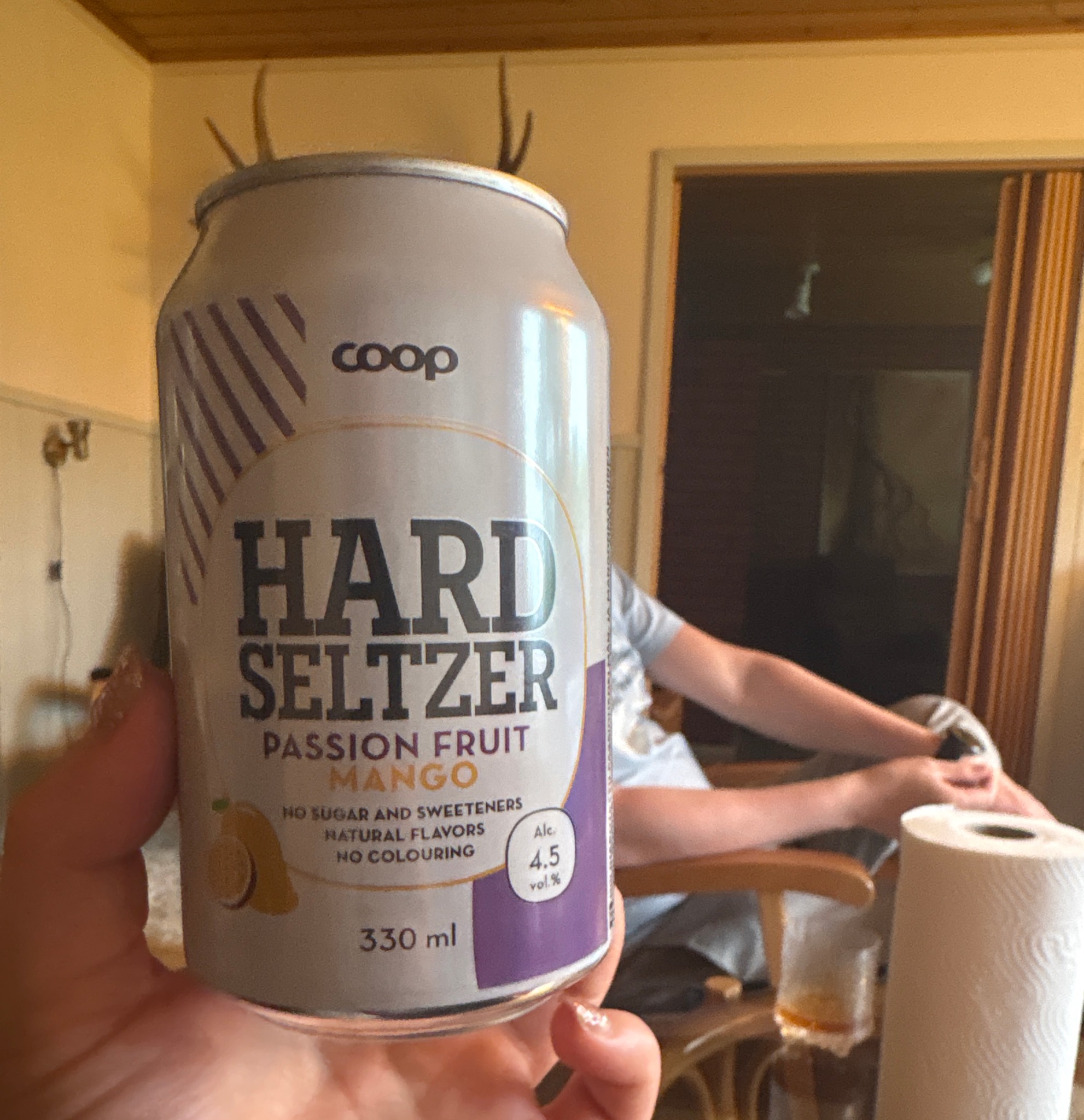 Rainbow Hard Seltzer Passion Fruit Mango, Finland