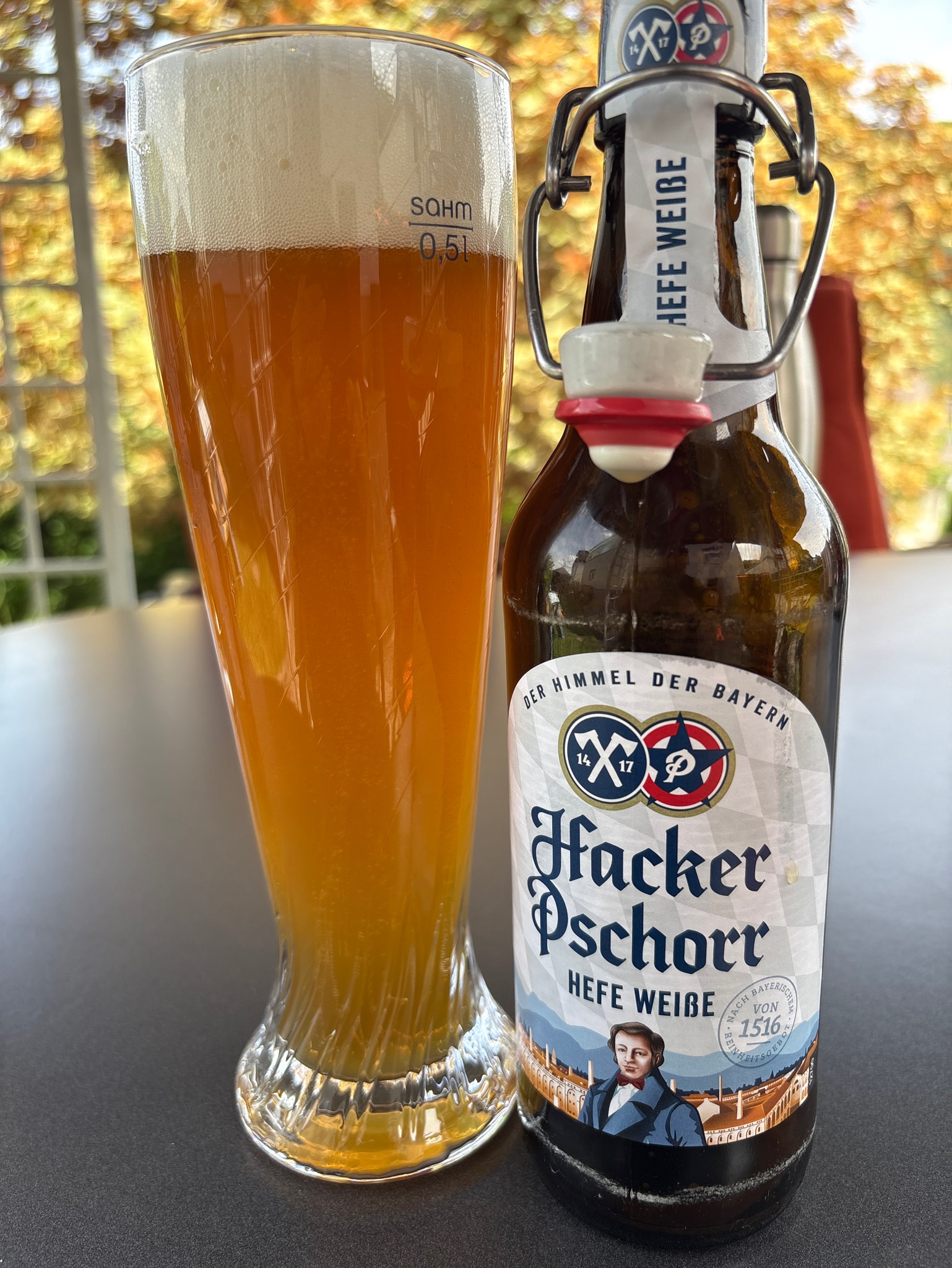 Hacker Pschorr Hefe Weiße / Weissbier, Germany