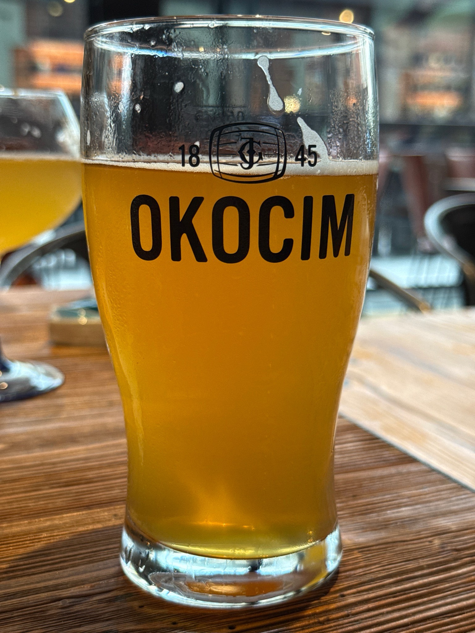 Okocim Klasyczna Pszenica, Poland