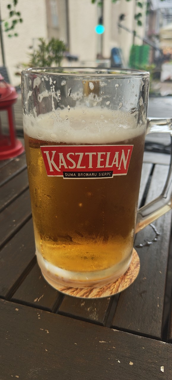 Kasztelan Niepasteryzowane, Poland
