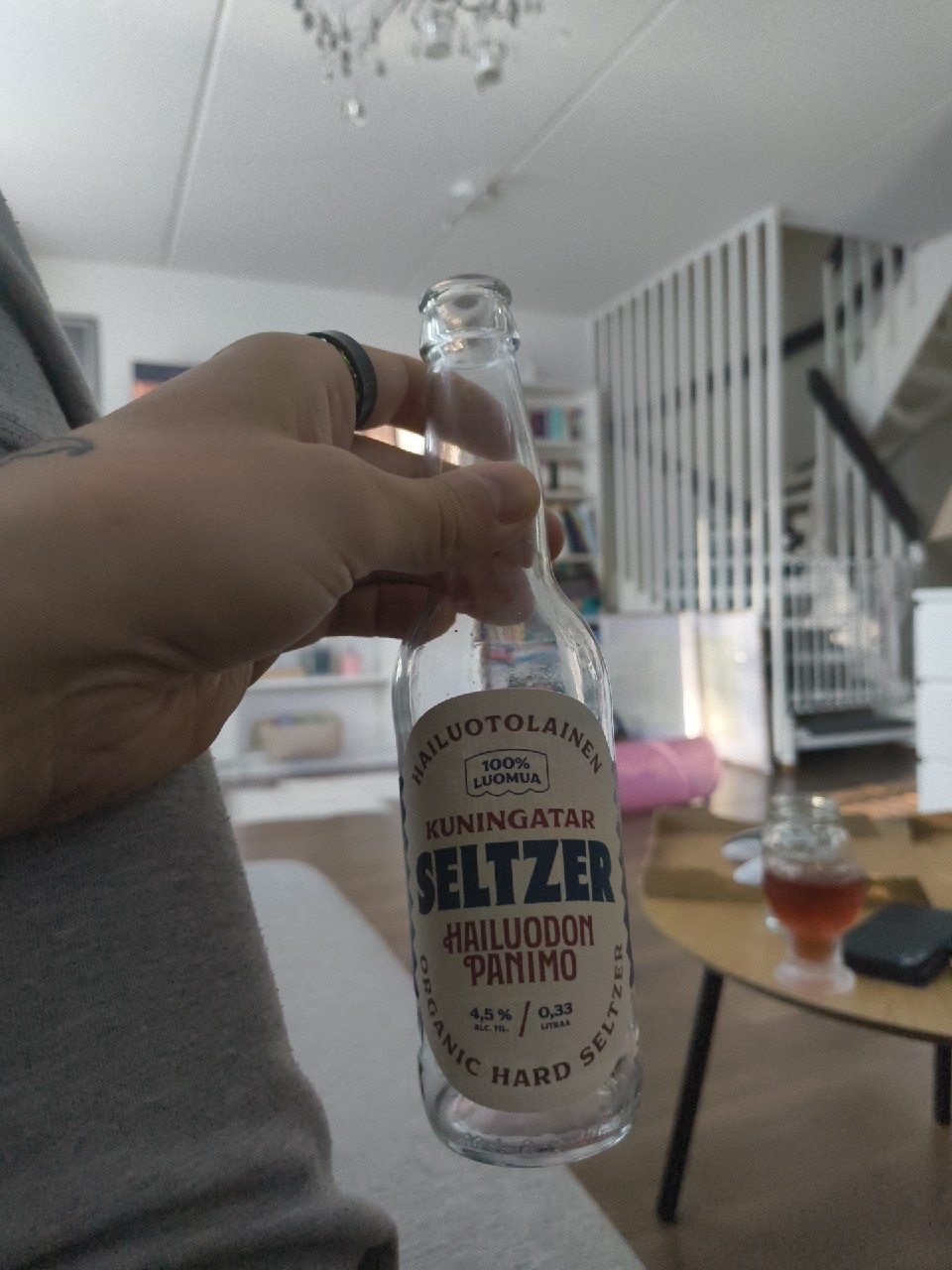 Kuningatar Seltzer, Finland