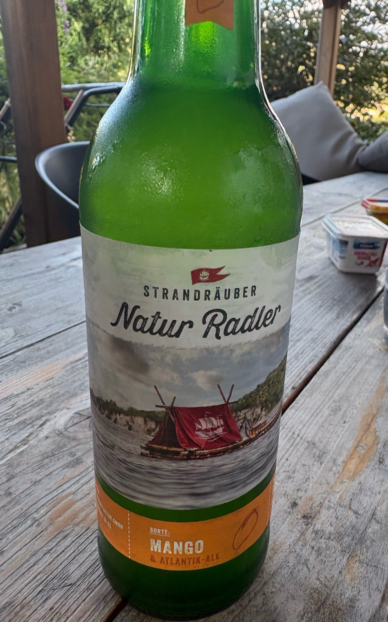 Strandräuber Natur-Radler Mango & Atlantik-Ale, Germany