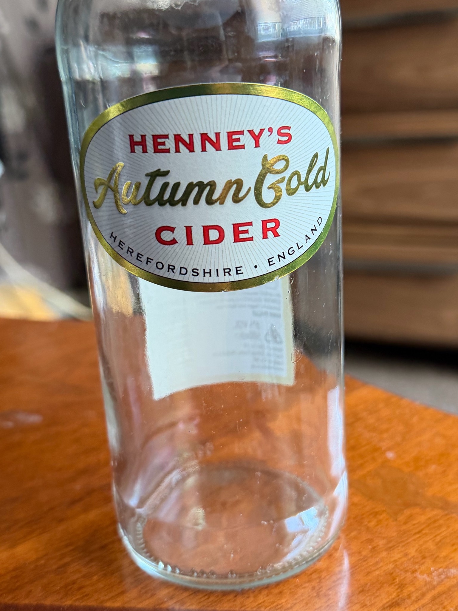 Henney's Autumn Gold Cider, Henney's