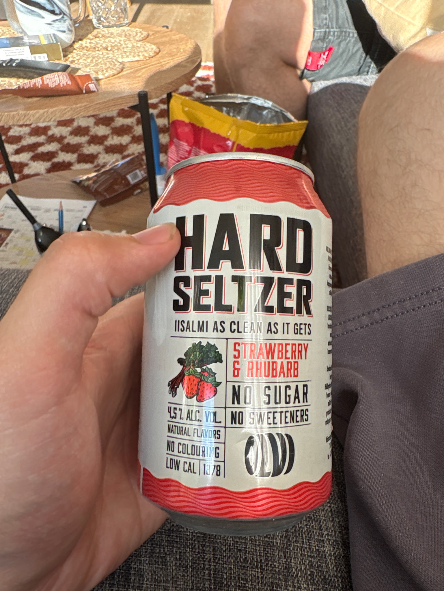 Hard Seltzer Strawberry & Rhubarb, Finland