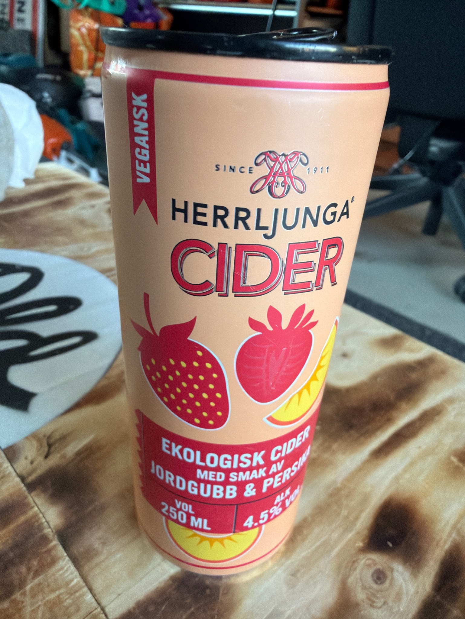 Ekologisk Cider Jordgubb & Persika, Herrljunga Cider