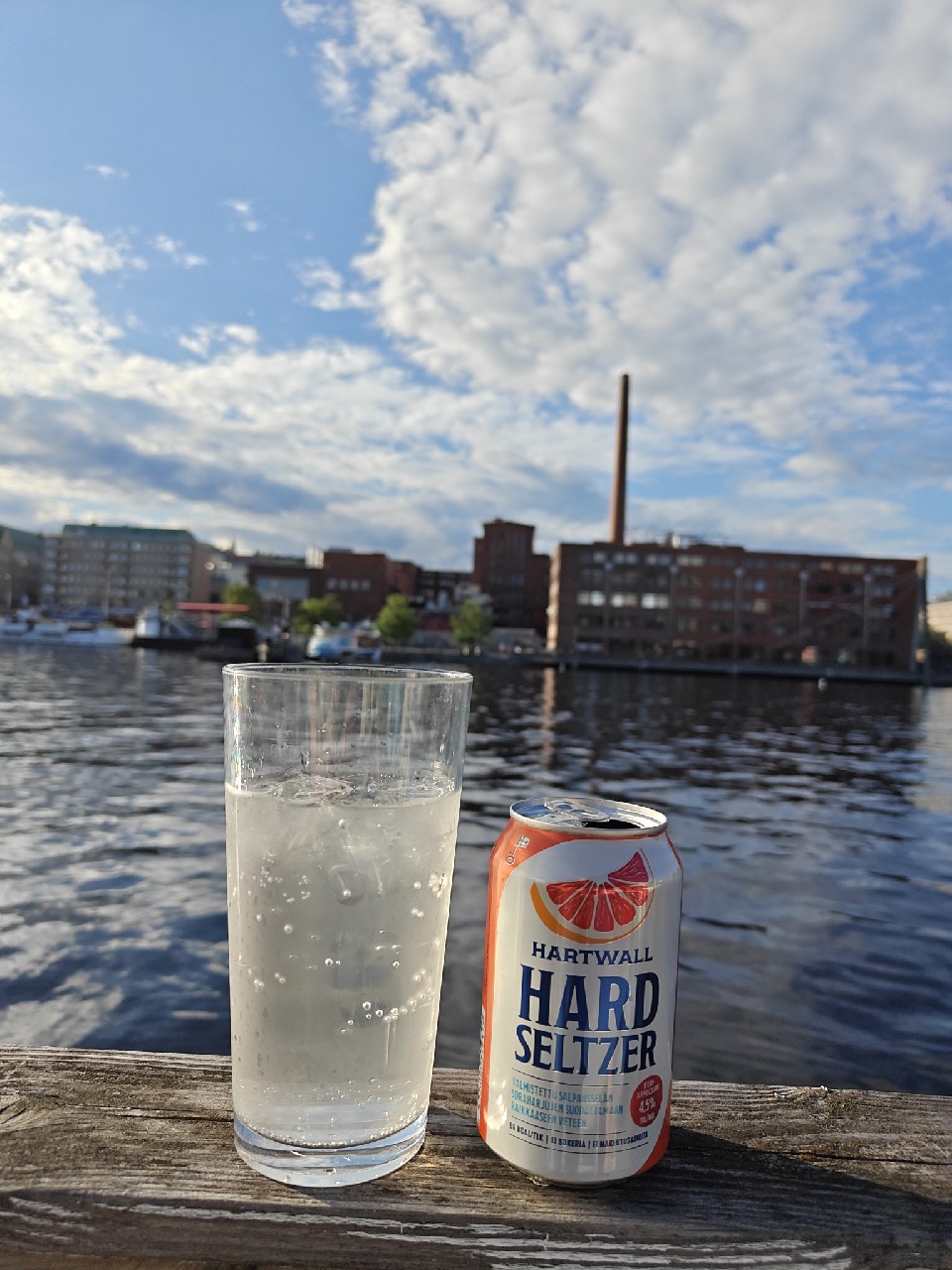 Hartwall Hard Seltzer Veriappelsiini, Finland