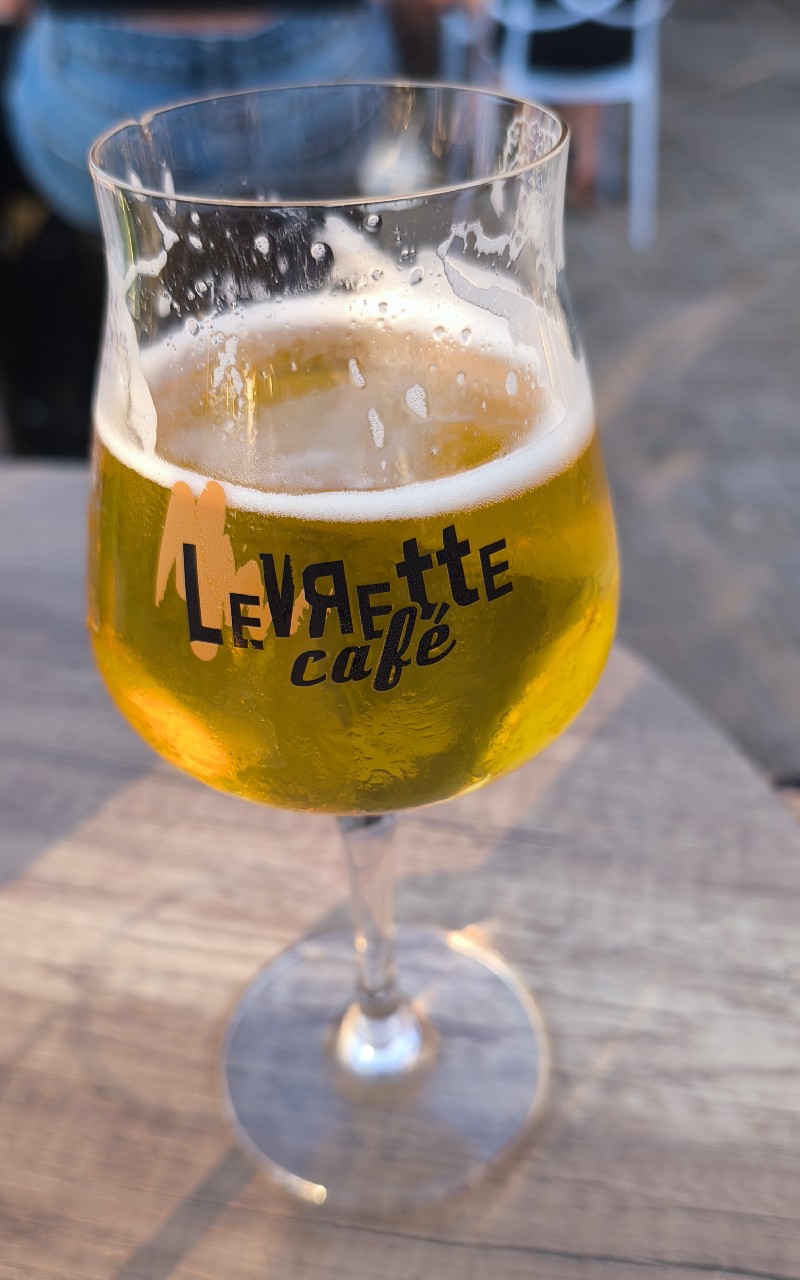 Levrette Pêche, Bières Levrette