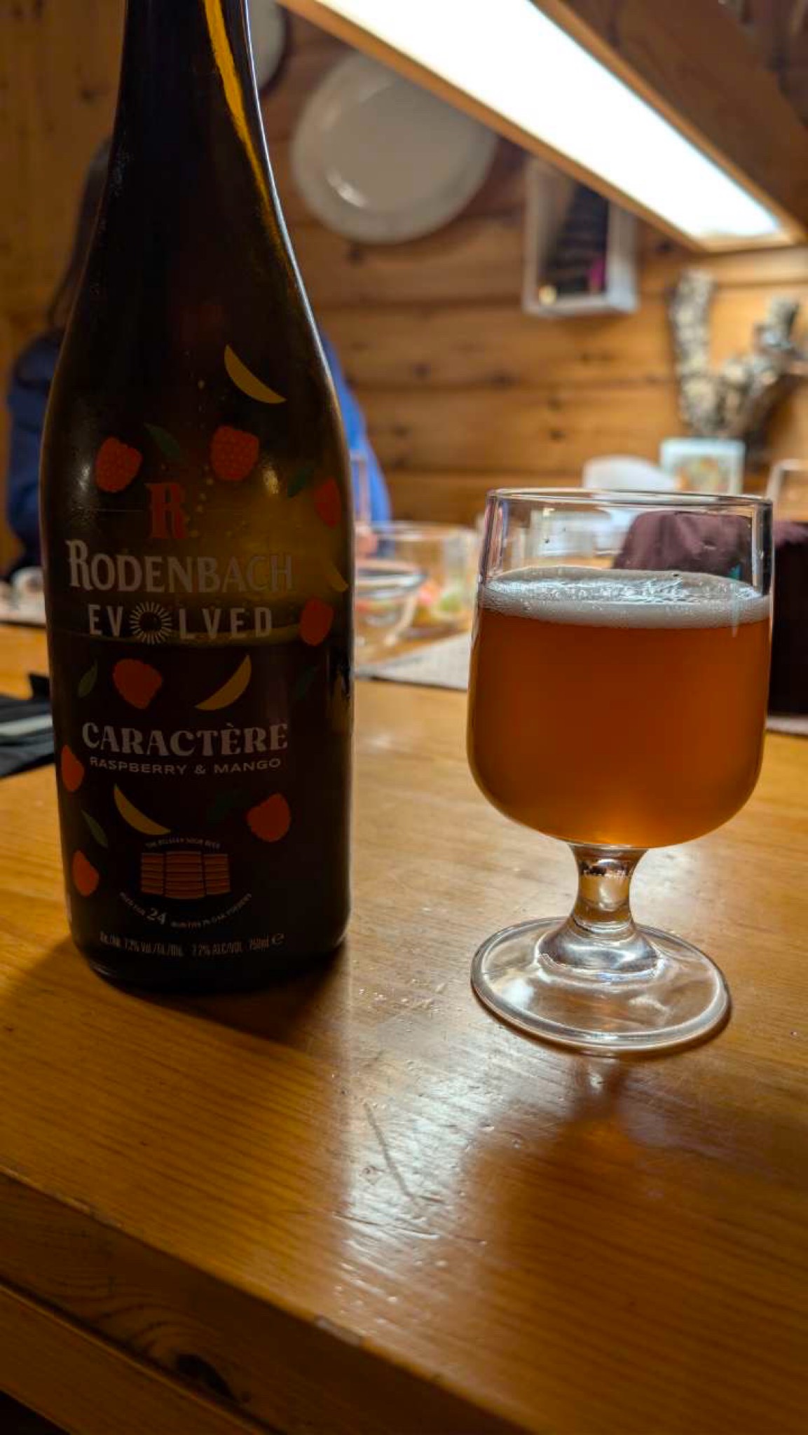 Rodenbach Evolved Caractère, Brouwerij Rodenbach (Swinkels Family Brewers)