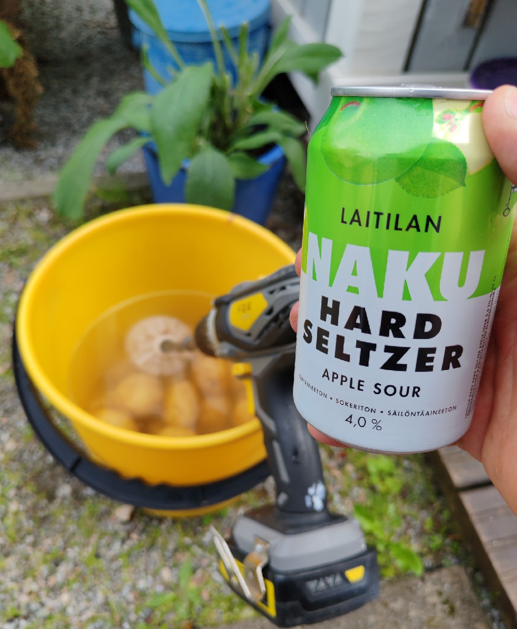 Laitilan NAKU Hard Seltzer Apple Sour 4%, Finland