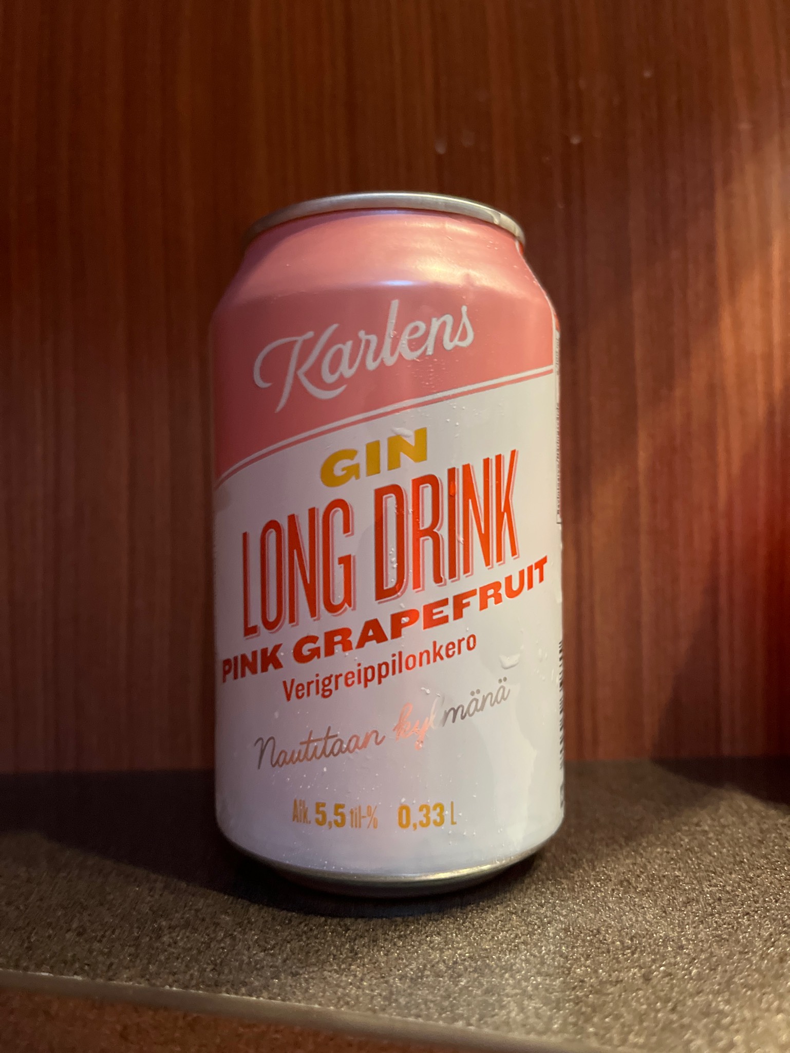 Karlens Gin Long Drink Pink Grapefruit, Finland