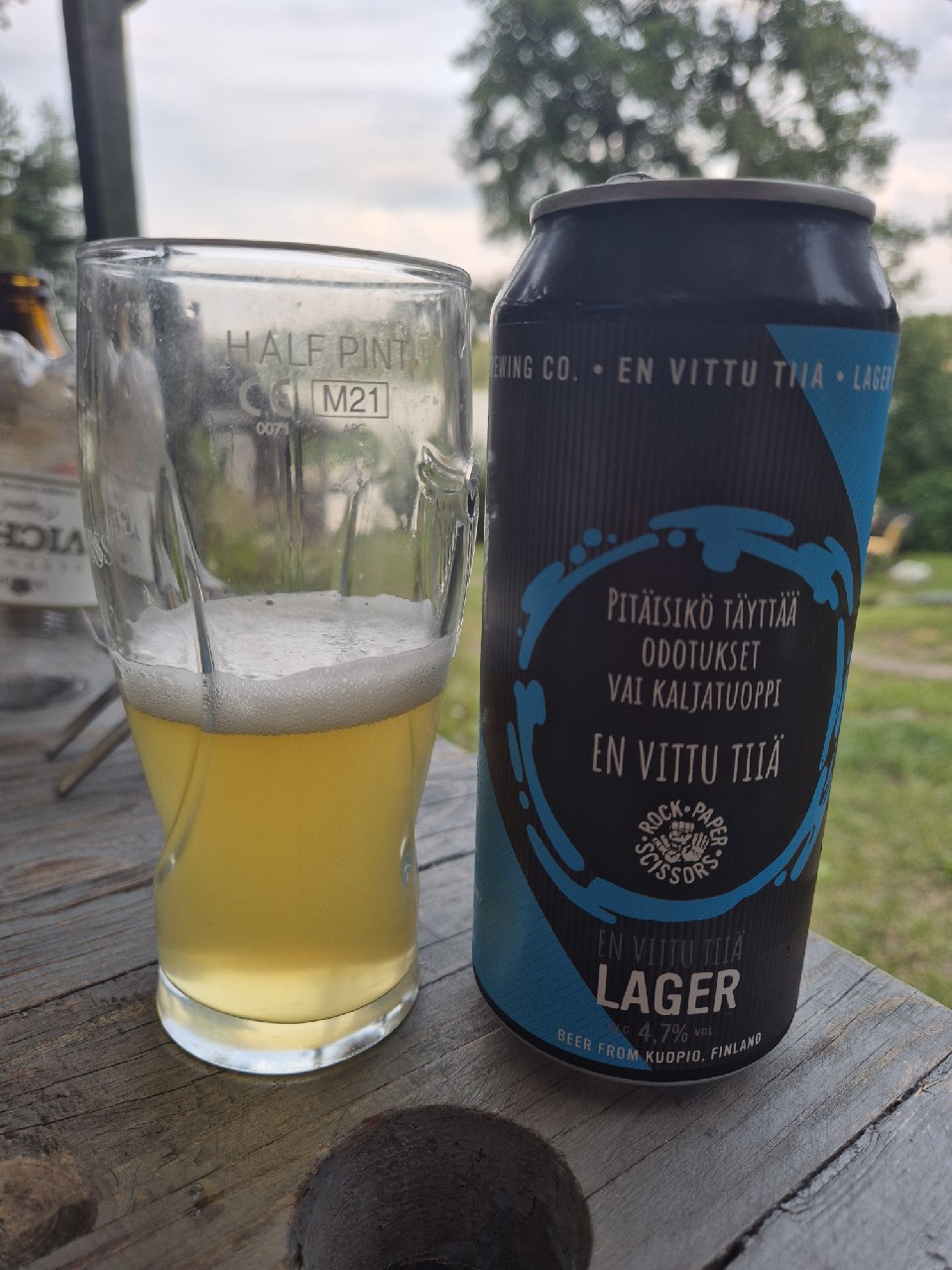 En Vittu Tiiä, Finland