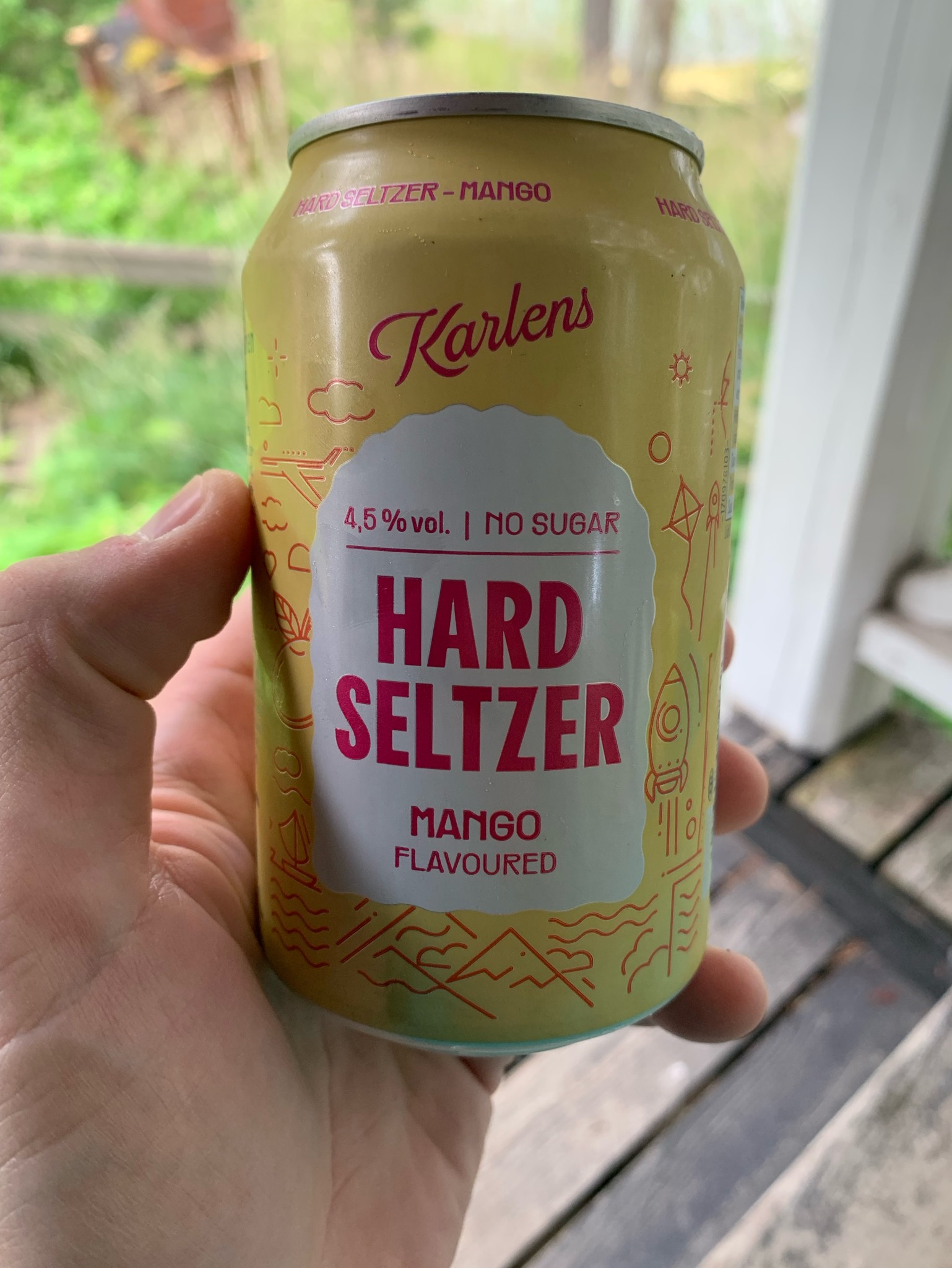 Karlens Vodka Hard Seltzer Mango, Finland