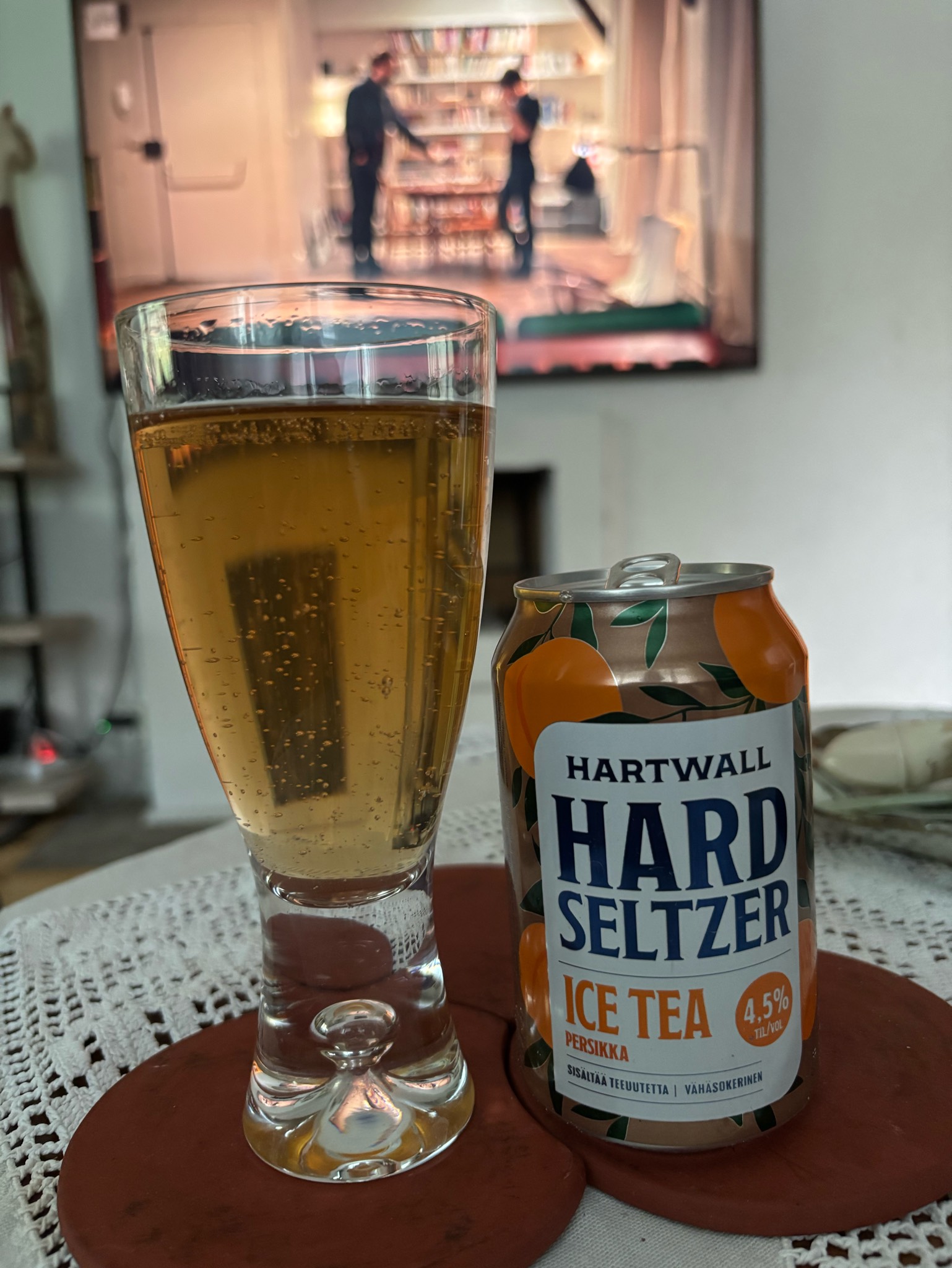 Hard Seltzer Ice Tea Persikka, Finland