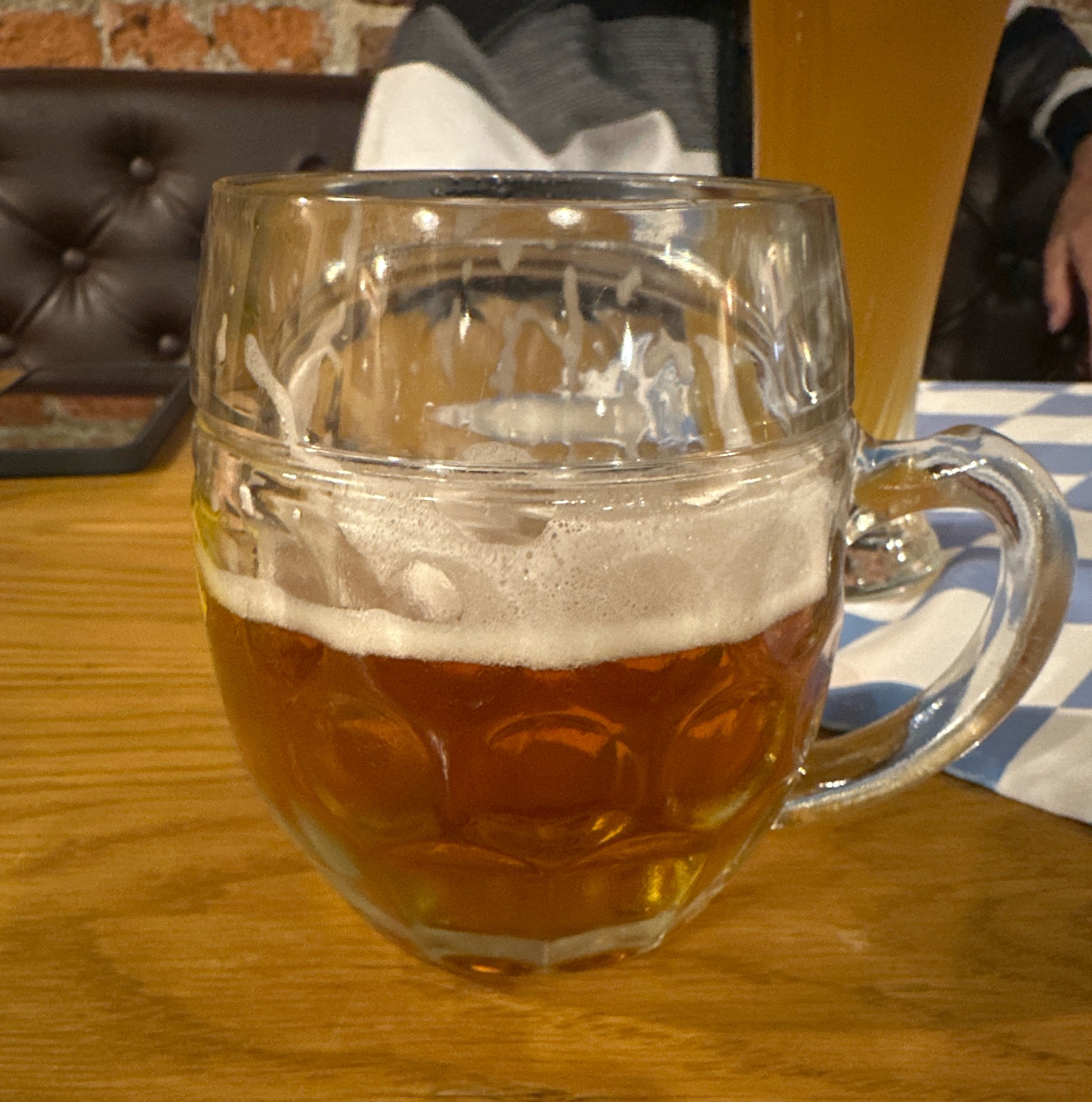 Bierhalle Marcowe, Bierhalle