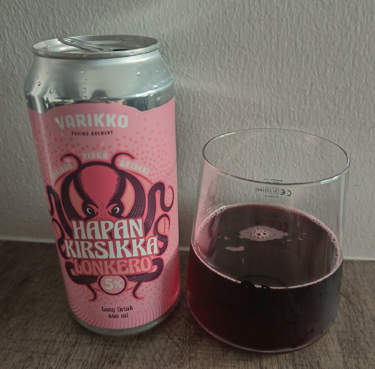 Hapan Kirsikka Lonkero, Finland