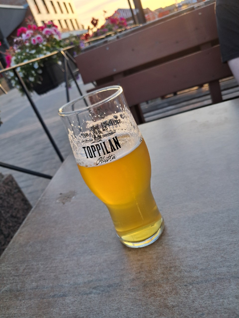 Toppilan Helles, Finland
