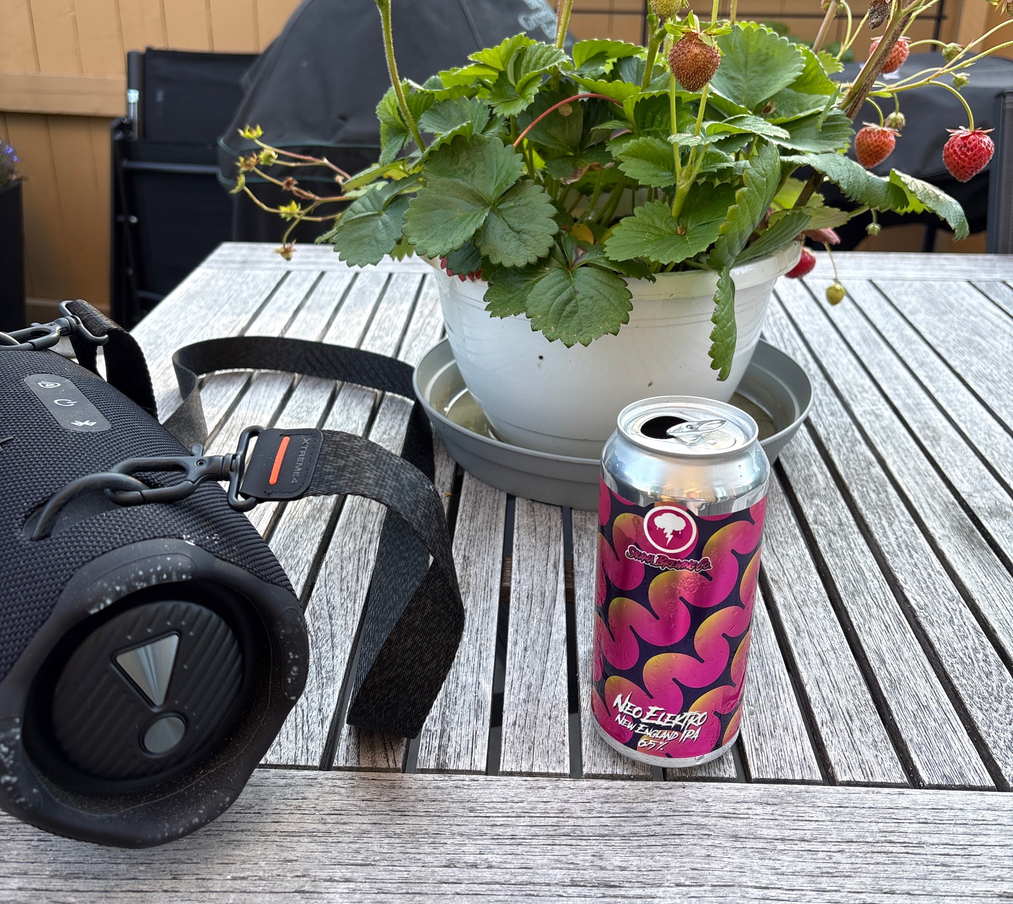 Neo-Elektro, Finland