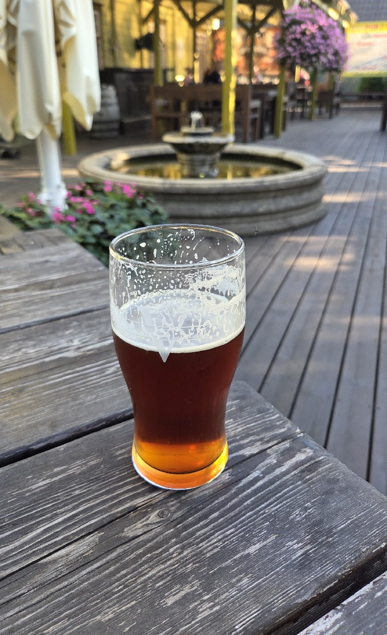 Vana Villem Punane ale, Estonia