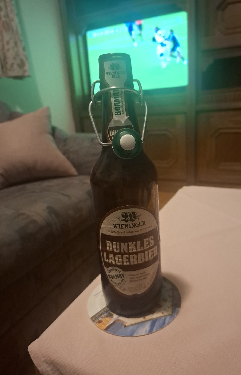 Wieninger Dunkles Lagerbier, Privatbrauerei M.C. Wieninger