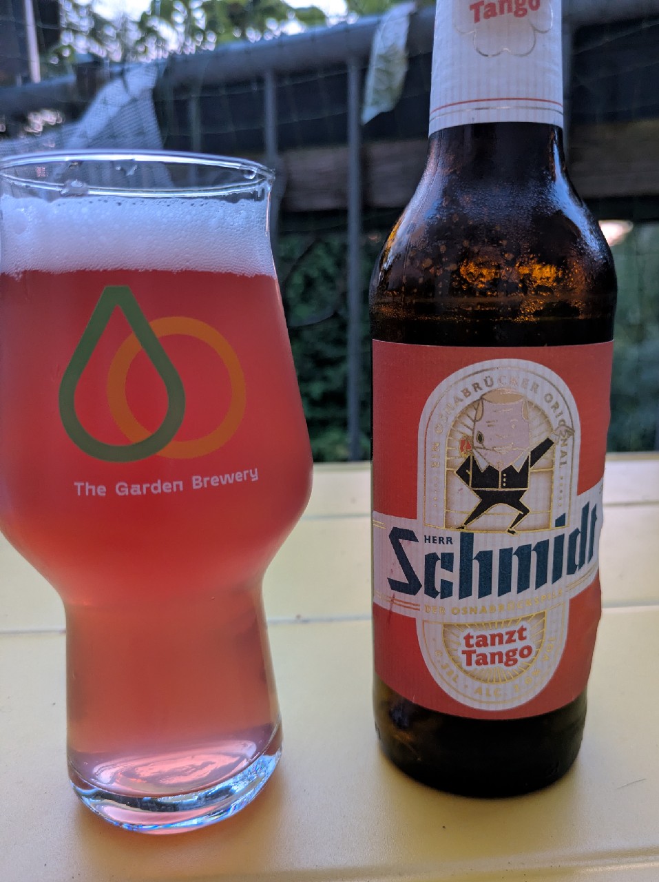 Herr Schmidt Tanzt Tango, Brauerei Herr Schmidt