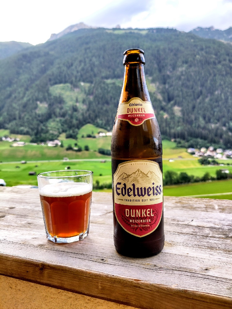 Edelweiss Weizenbier Dunkel, Austria