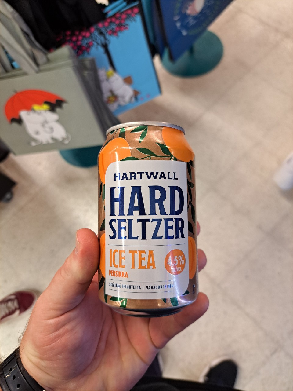 Hard Seltzer Ice Tea Persikka, Finland
