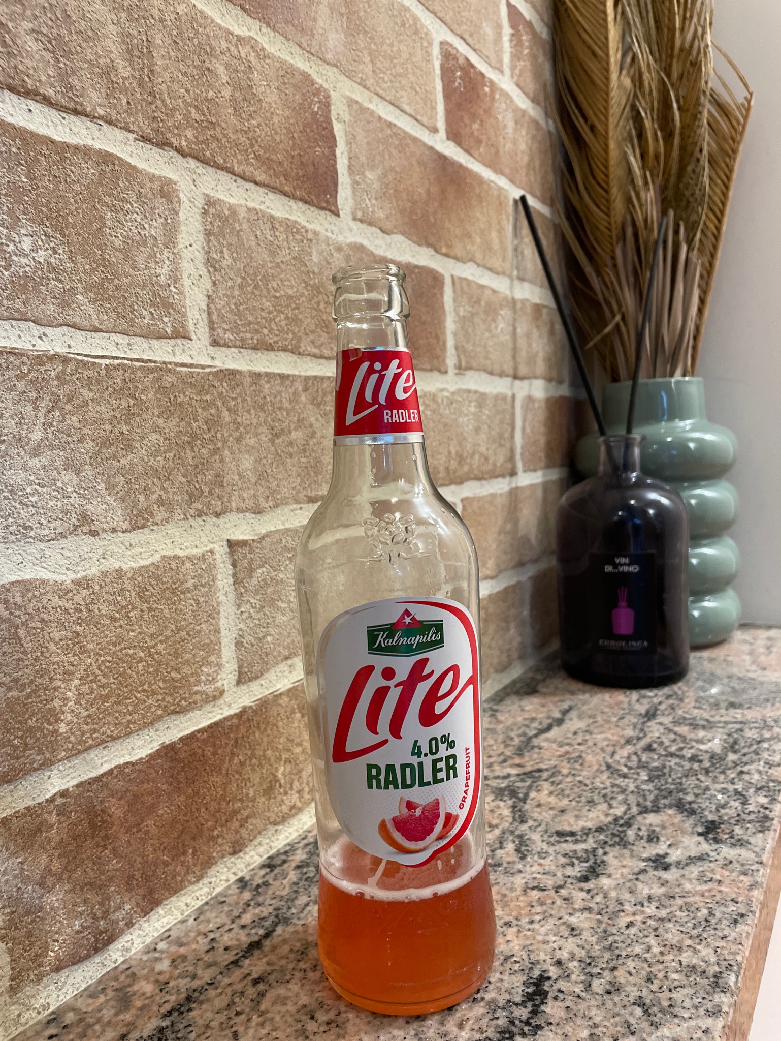 Kalnapilis Lite: Grapefruit Juice, Kalnapilis (Royal Unibrew)
