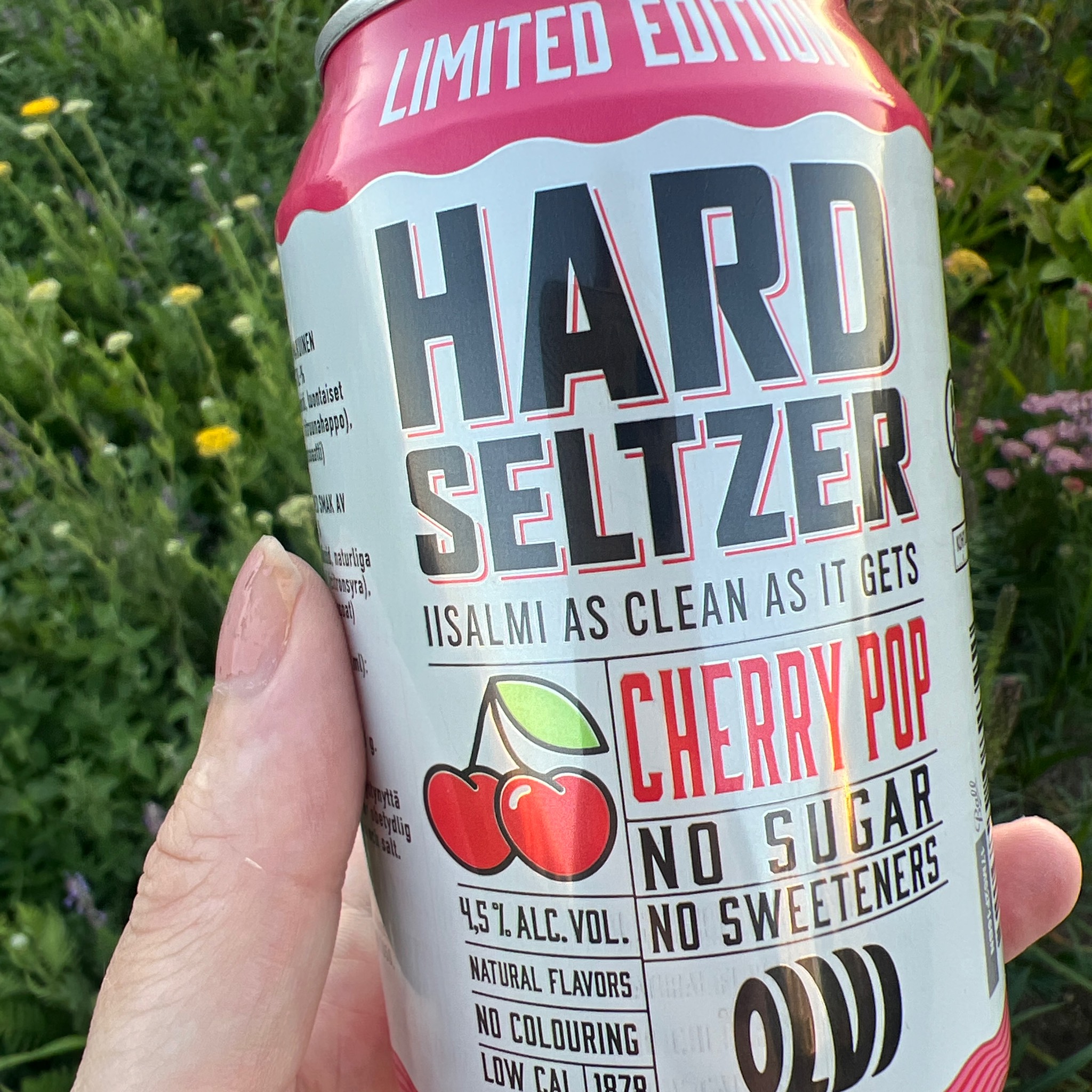 Hard Seltzer Cherry Pop, Finland