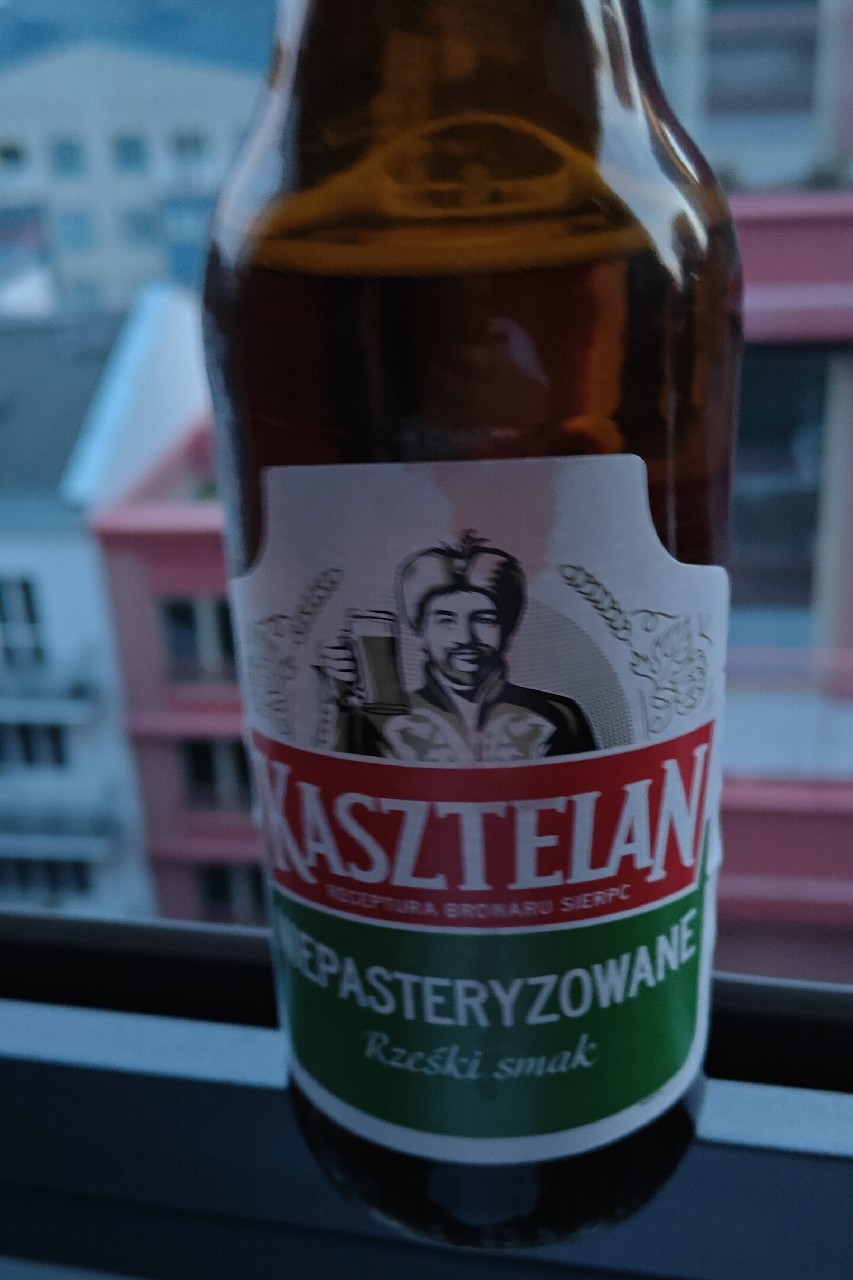 Kasztelan Niepasteryzowane, Poland