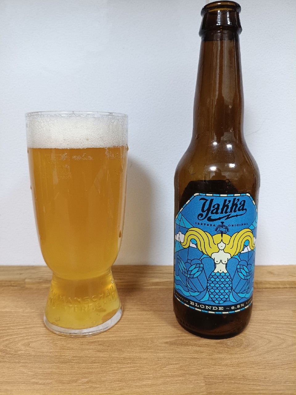 yakka blonde, Cervezas Yakka