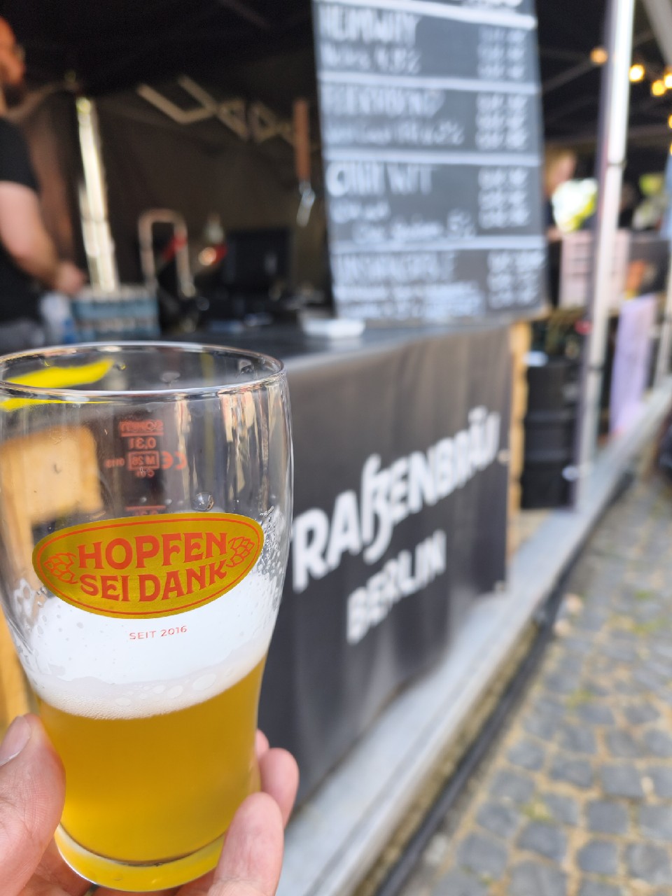 Chai Wit, Straßenbräu