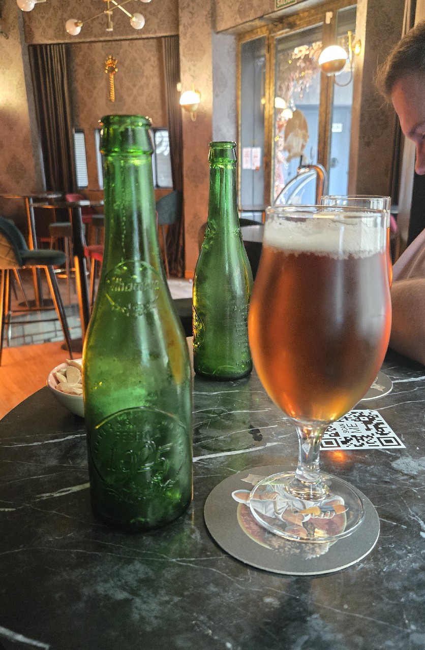Alhambra Reserva Cerveza Extra, Spain