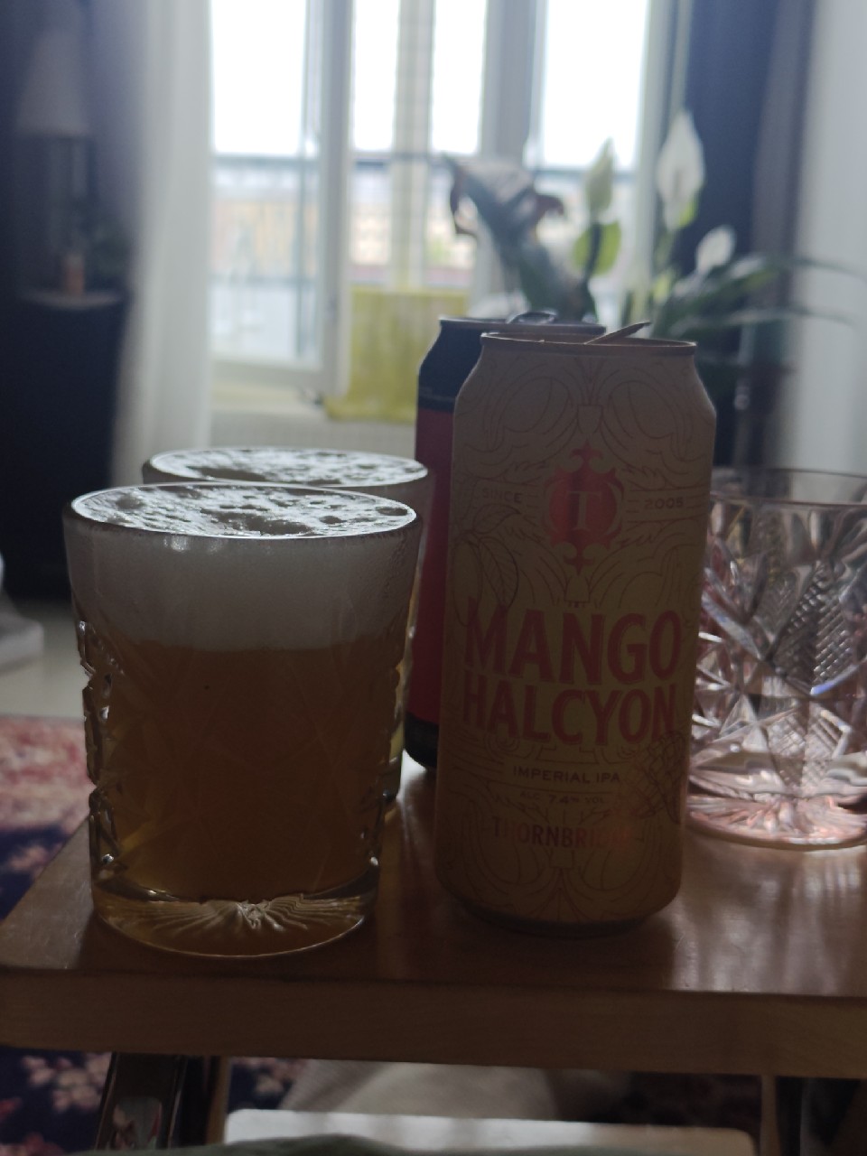 Mango Halcyon, England