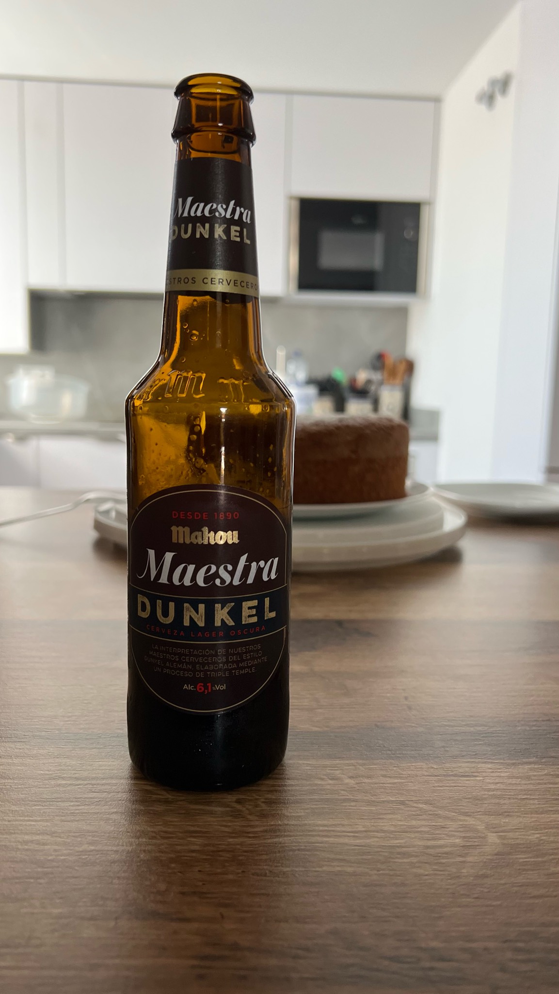 Mahou Maestra Dunkel, Spain
