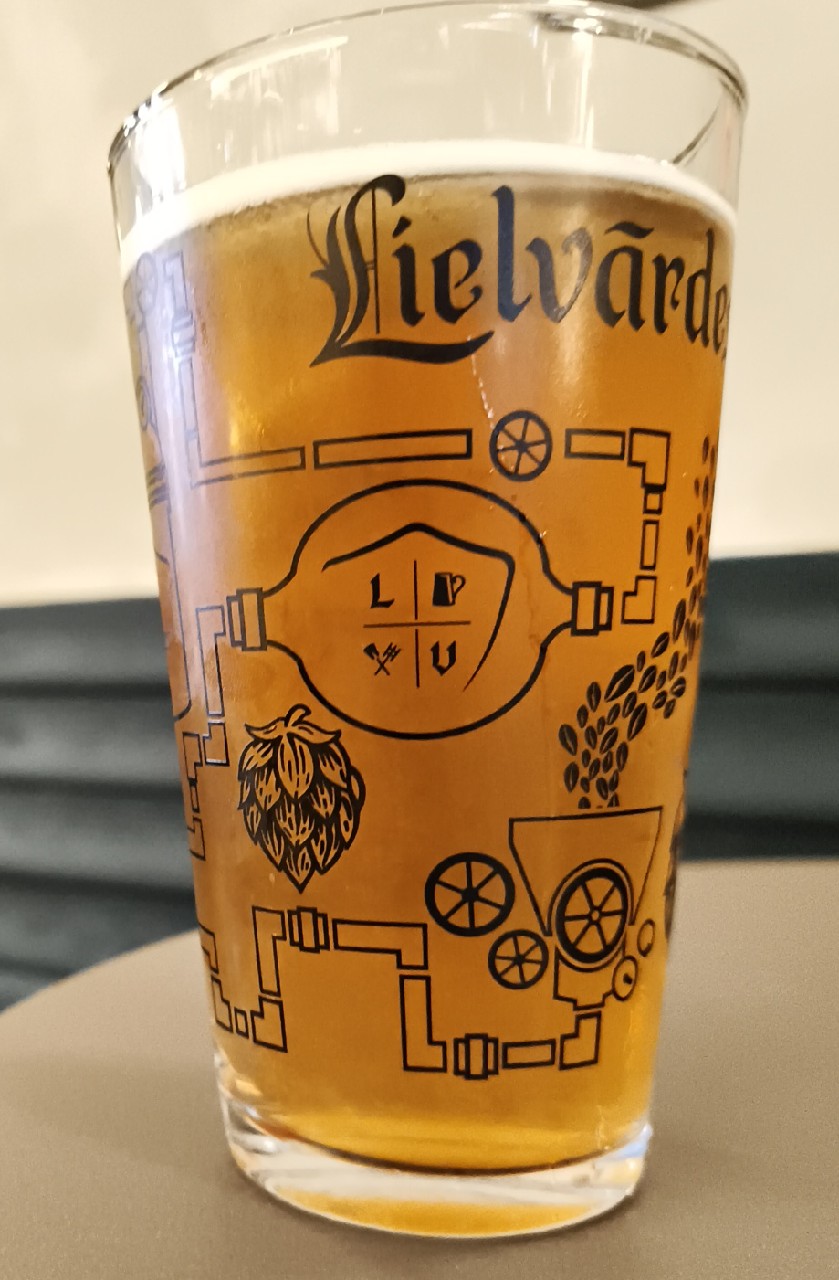 Madonas Alus Nefiltrēts, Latvia