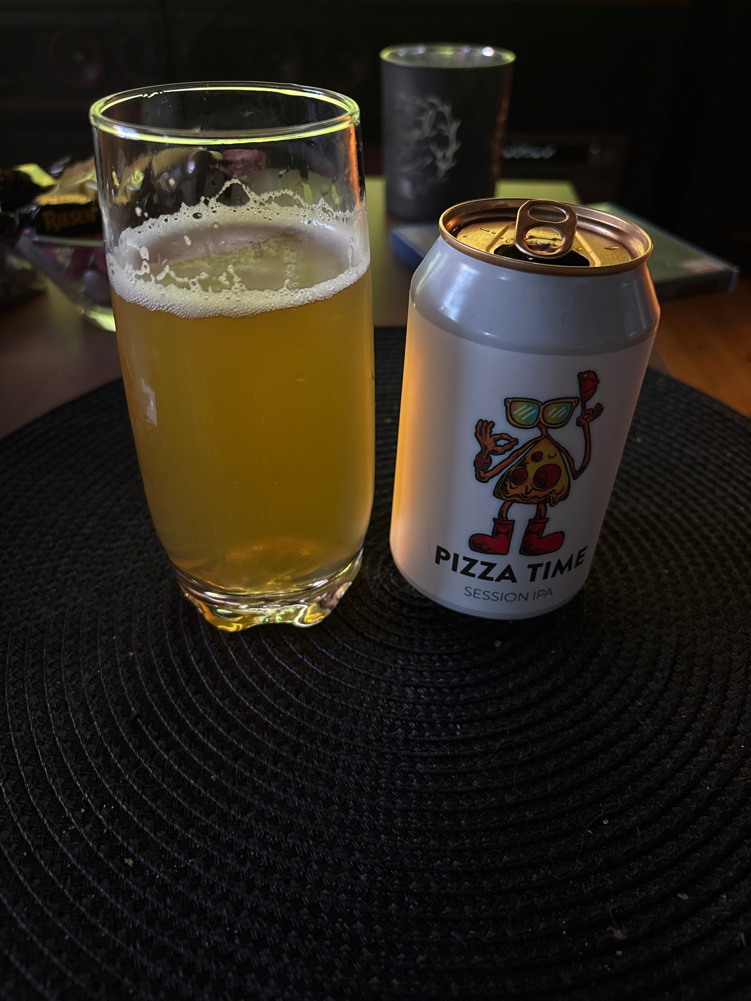 Pizza time, Sweden