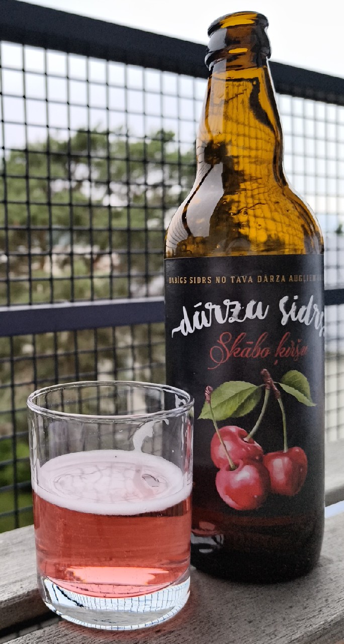 därza sidres skäbö kirsu, Doma Dārzs