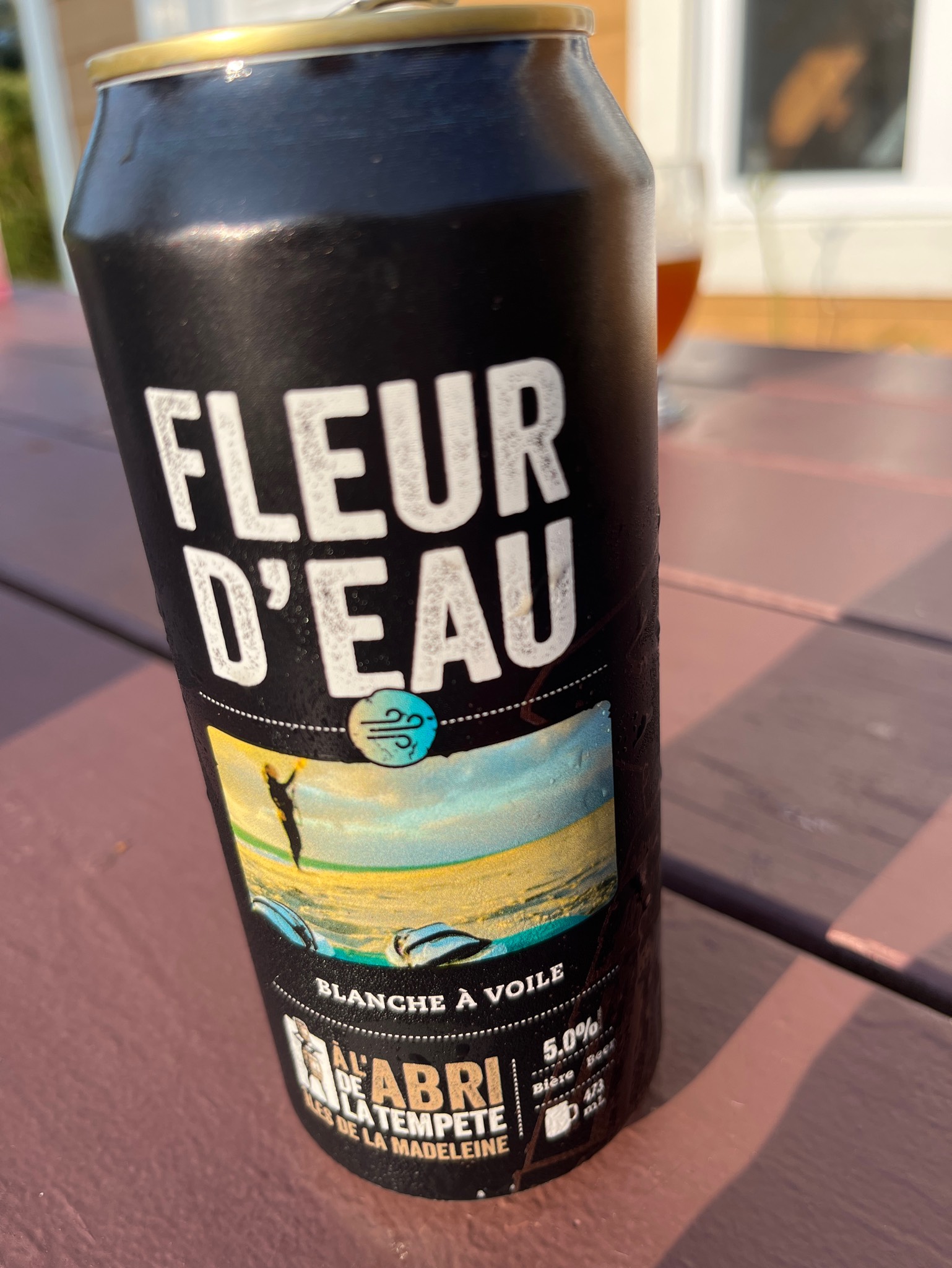 fleur d'eau, À L'Abri de la Tempête