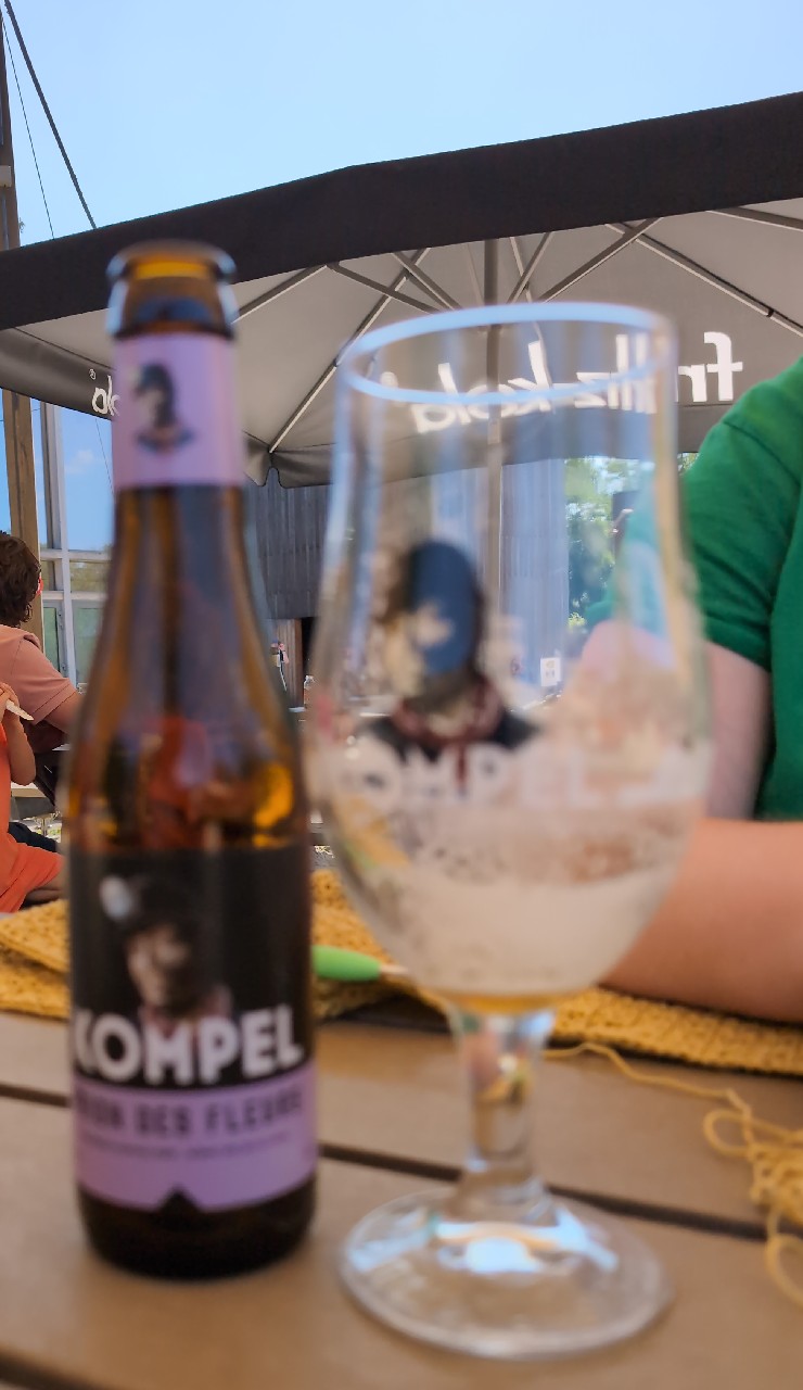 Prion des Fleurs, Brouwerij Kompel