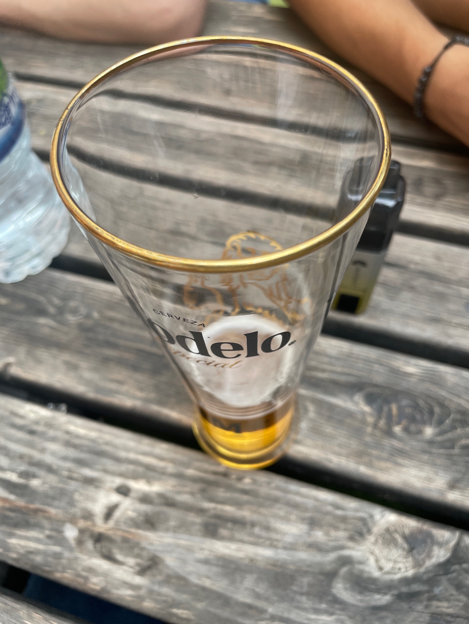 Modelo Oro, Mexico