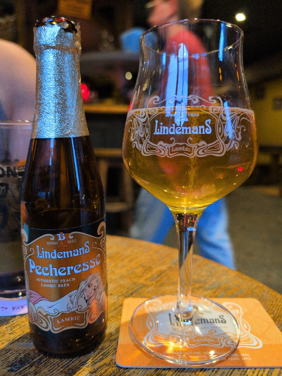 Pêche / Pêcheresse, Brouwerij Lindemans
