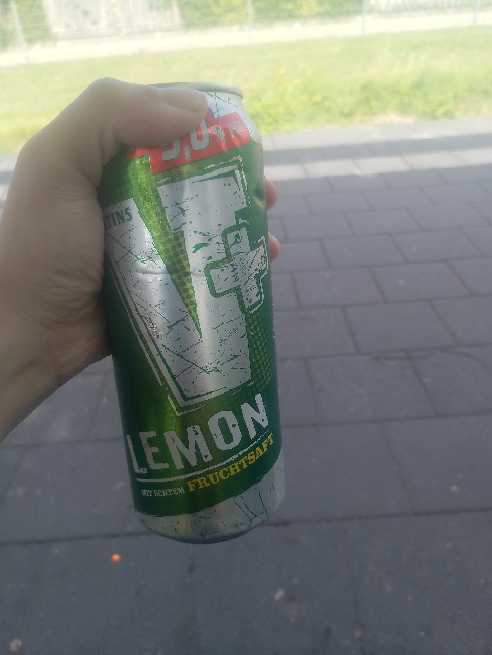 V+ Lemon, Germany