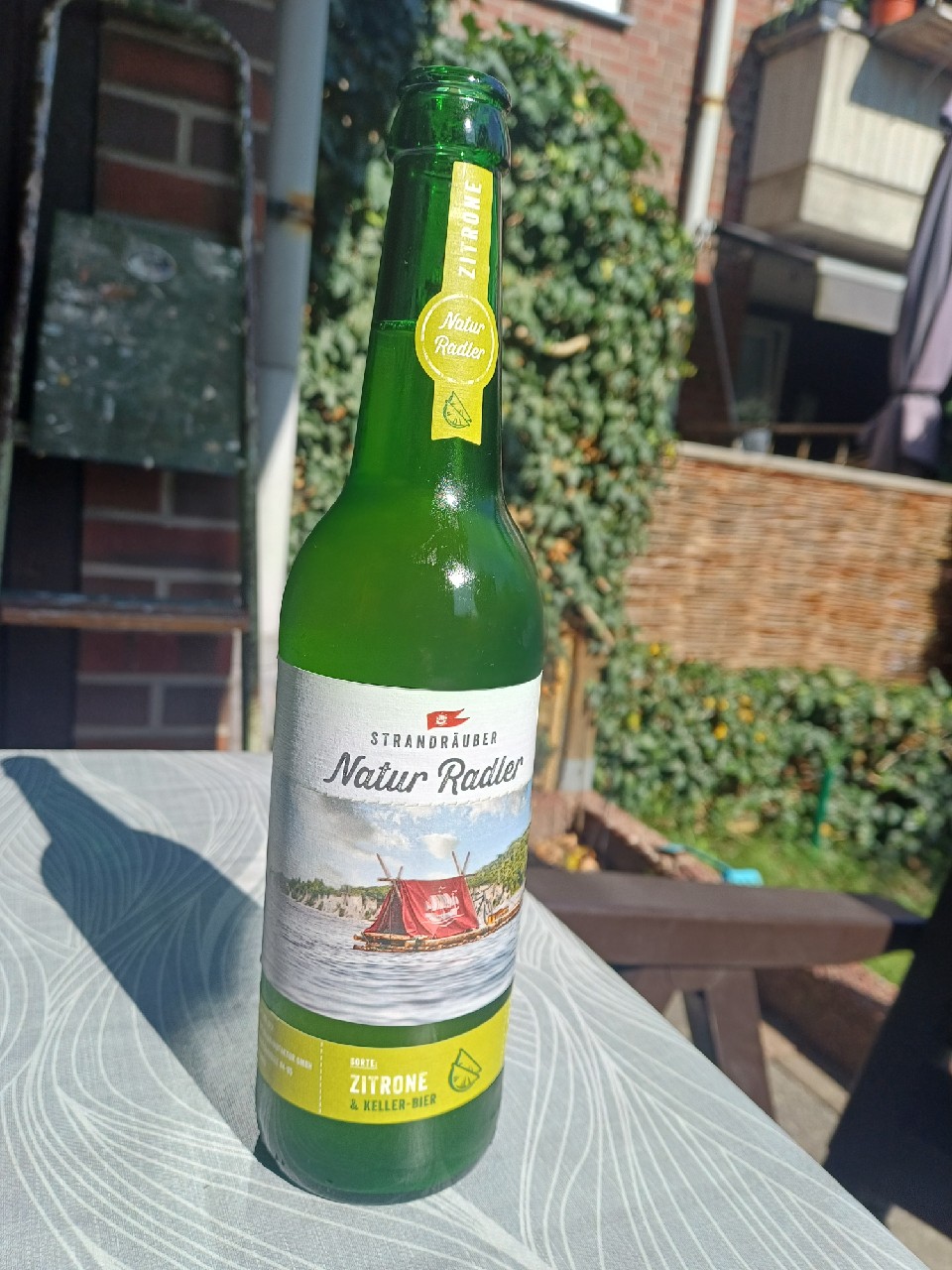 Strandräuber Natur Radler Zitrone & Keller-Bier, Störtebeker Braumanufaktur