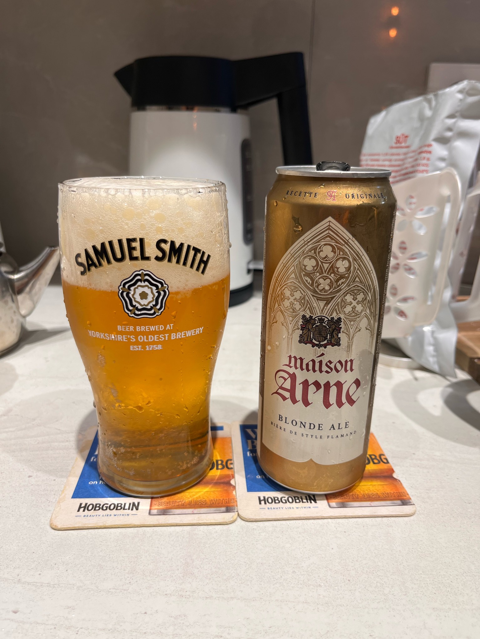maison arne blond ale, Obedinyonnye Pivovarni – Kholding / Объединенные Пивоварни – Холдинг